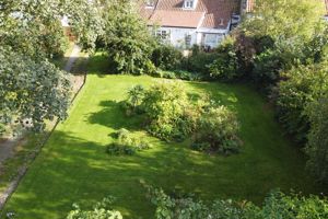 Photo 10- click for photo gallery